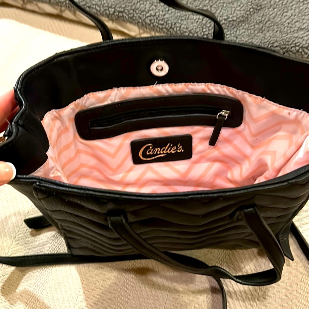 Candies bllack shoulder purse with handles